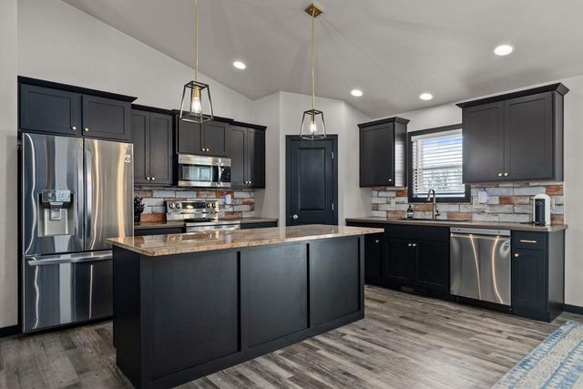 N9337 ROSELLA DRIVE, Appleton, WI 54915