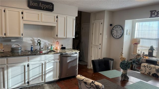 11202 Willowood Creek Dr A, Corpus Christi, TX 78410