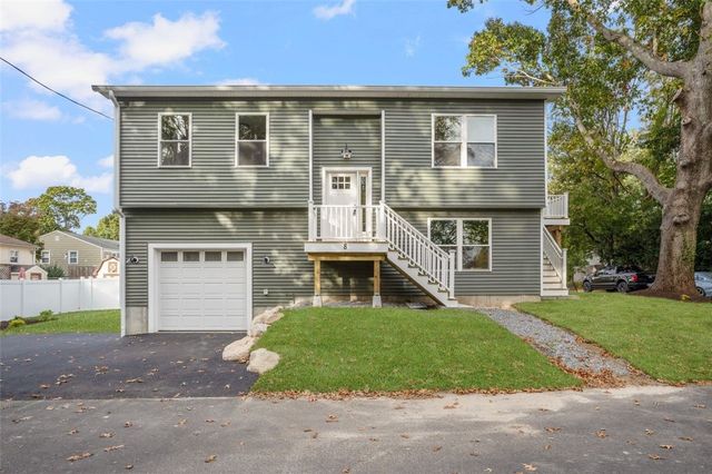 8 North Shore Street, Warwick, RI 02889