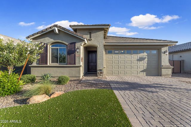 15299 W PORTLAND Street, Goodyear, AZ 85338