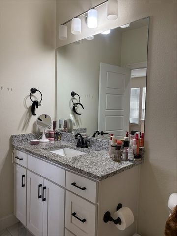 5200 SW Kemptown Place, Bentonville, AR 72713