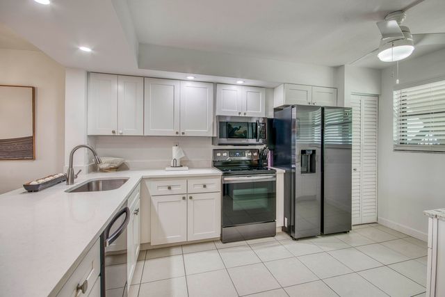 12871 Briarlake Drive 103, West Palm Beach, FL 33418