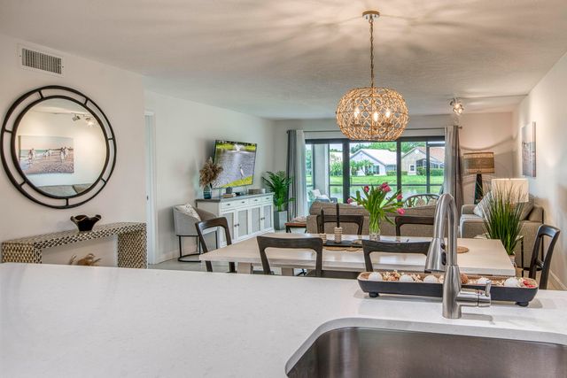 12871 Briarlake Drive 103, West Palm Beach, FL 33418