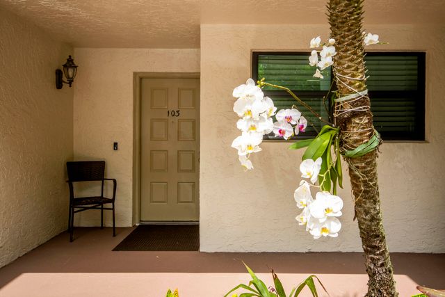 12871 Briarlake Drive 103, West Palm Beach, FL 33418
