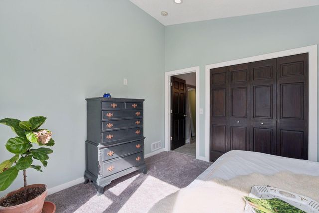 2401 Jones Place W, Bloomington, MN 55431