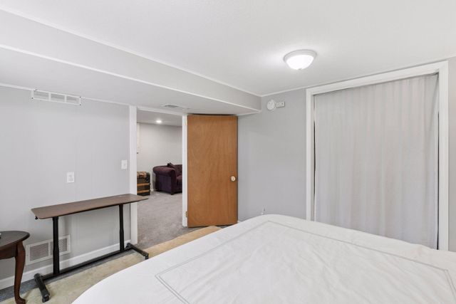 2401 Jones Place W, Bloomington, MN 55431