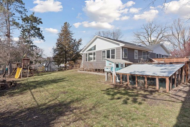 2401 Jones Place W, Bloomington, MN 55431