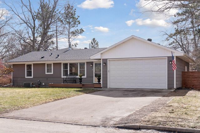 2401 Jones Place W, Bloomington, MN 55431