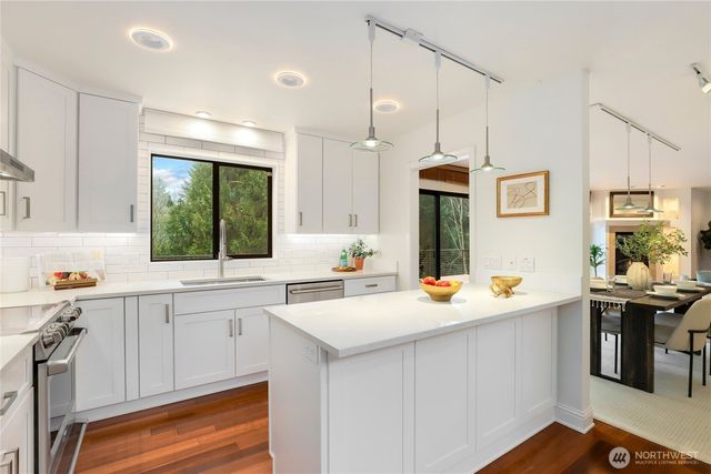 24345 Fjord Place NW, Poulsbo, WA 98370