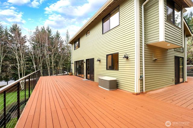 24345 Fjord Place NW, Poulsbo, WA 98370