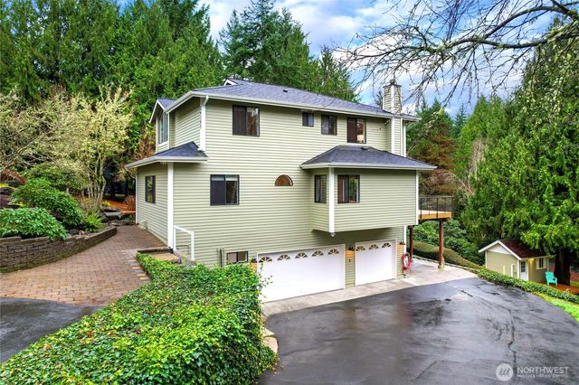 24345 Fjord Place NW, Poulsbo, WA 98370