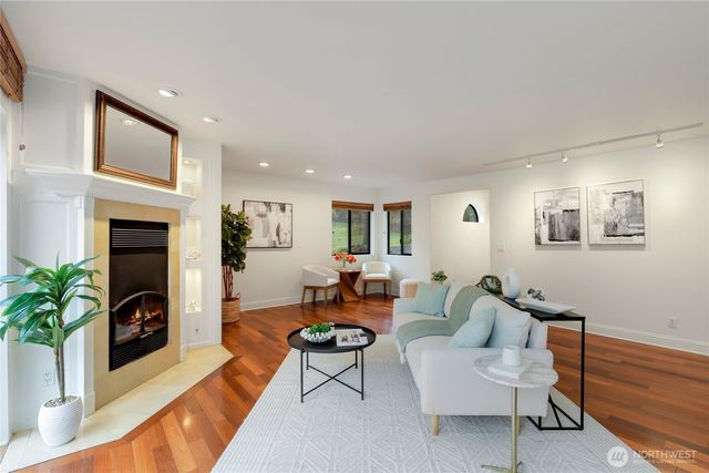 24345 Fjord Place NW, Poulsbo, WA 98370