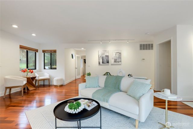 24345 Fjord Place NW, Poulsbo, WA 98370