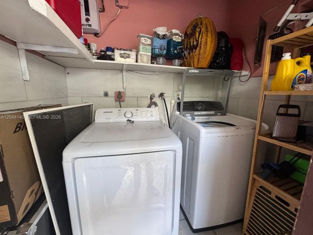5851-5853 Fillmore St, Hollywood, FL 33021