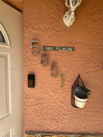5851-5853 Fillmore St, Hollywood, FL 33021