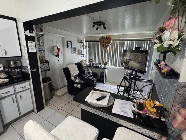 5851-5853 Fillmore St, Hollywood, FL 33021