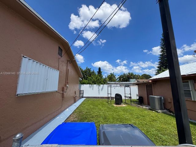 5851-5853 Fillmore St, Hollywood, FL 33021
