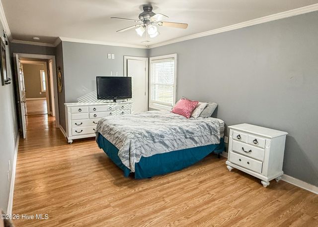 3758 N Mitchell Ford Road, Clarkton, NC 28433