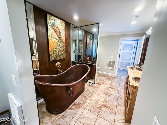 3758 N Mitchell Ford Road, Clarkton, NC 28433