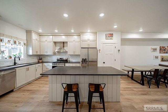 1485 Elmore Avenue, Idaho Falls, ID 83402