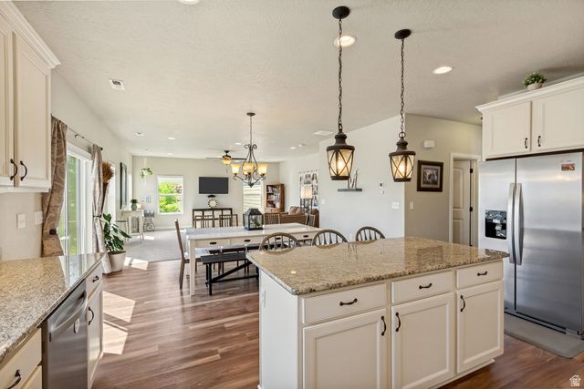 14823 S BIRKDALE CIR, Herriman, UT 84096