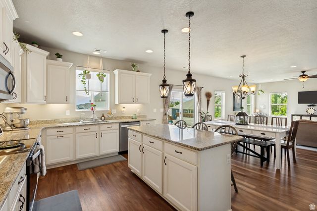 14823 S BIRKDALE CIR, Herriman, UT 84096