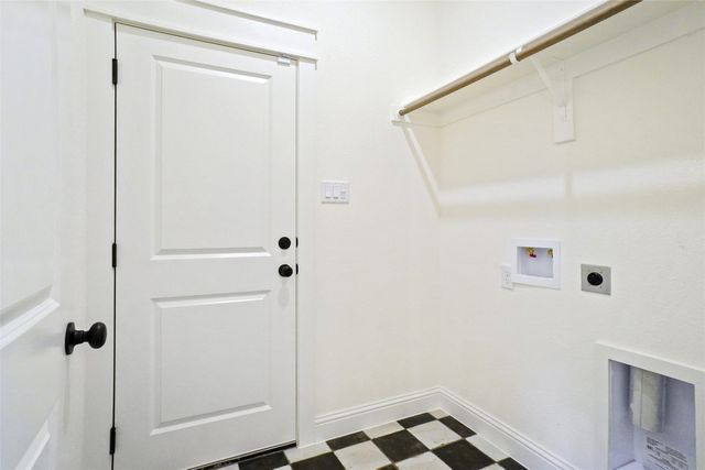 107 S 6th Street, Godley, TX 76044