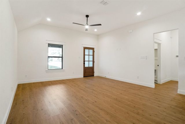 107 S 6th Street, Godley, TX 76044