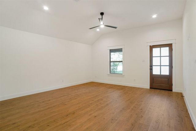 107 S 6th Street, Godley, TX 76044