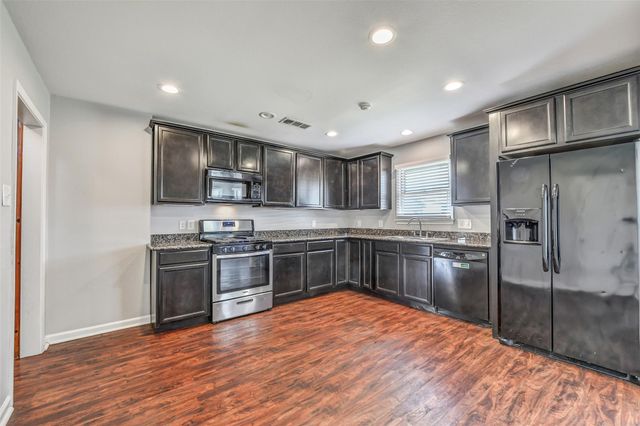 4727 Clay Street, Houston, TX 77023
