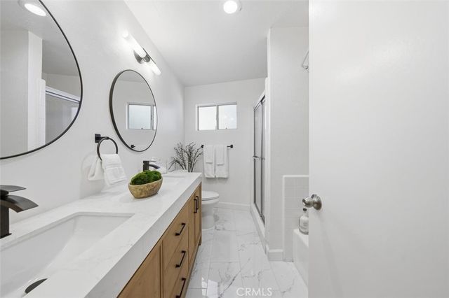 222 7th Street 202, Santa Monica, CA 90402