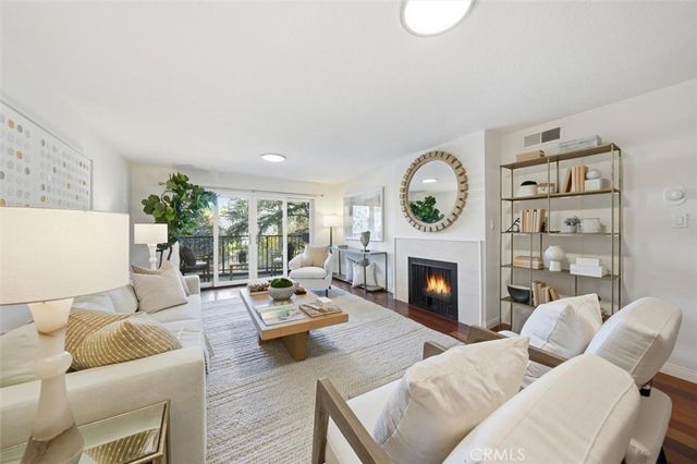 222 7th Street 202, Santa Monica, CA 90402