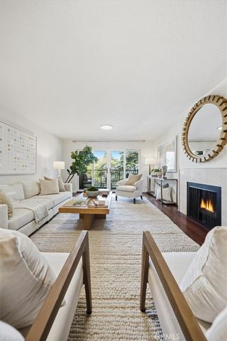222 7th Street 202, Santa Monica, CA 90402