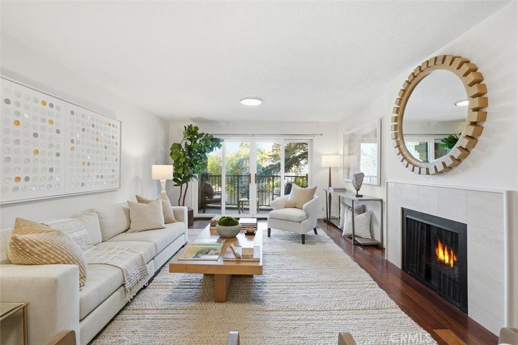 222 7th Street 202, Santa Monica, CA 90402