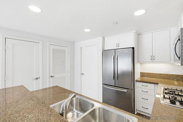 875 G Street 201, San Diego, CA 92101