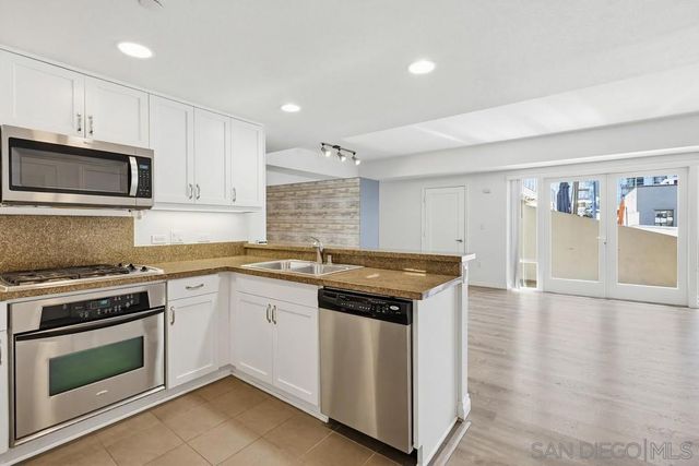 875 G Street 201, San Diego, CA 92101