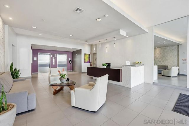 875 G Street 201, San Diego, CA 92101
