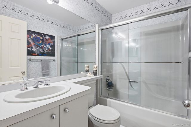 23 Mary Court, Melville, NY 11747