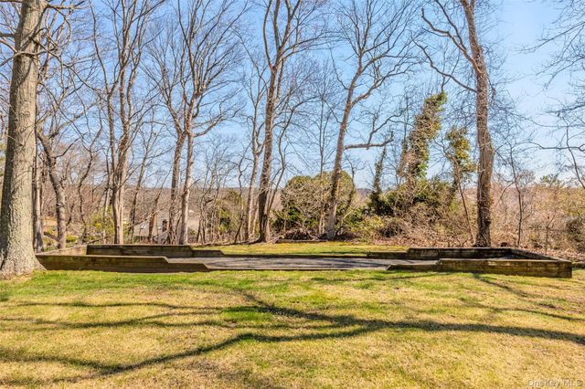 23 Mary Court, Melville, NY 11747
