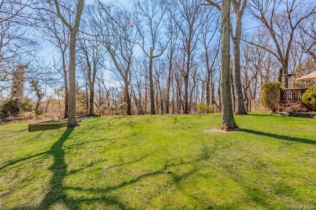 23 Mary Court, Melville, NY 11747