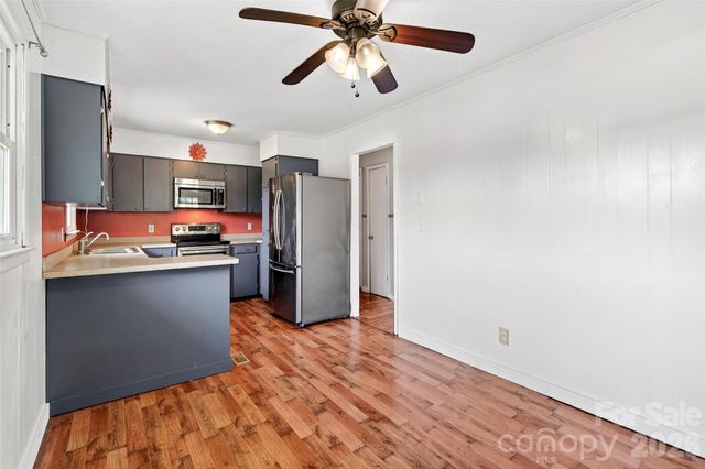 224 Cherokee Way, Marion, NC 28752