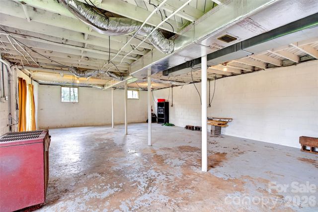 224 Cherokee Way, Marion, NC 28752