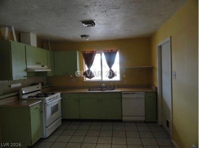 3317 Dillon Avenue, North Las Vegas, NV 89030