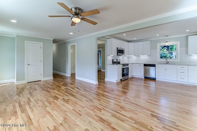 205 Spartan Road, Wilmington, NC 28405