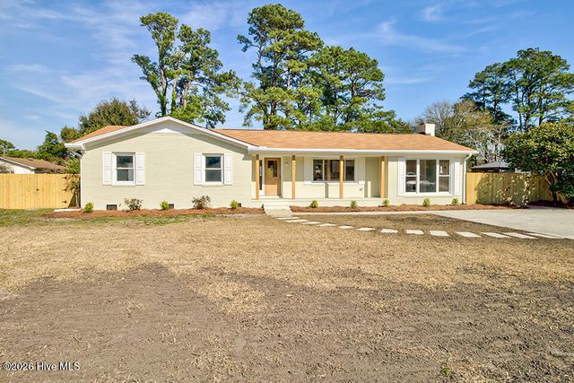 205 Spartan Road, Wilmington, NC 28405