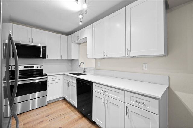 7712 SW 7TH Street, North Lauderdale, FL 33068
