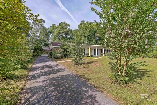 174 Country Club Drive, Daphne, AL 36526