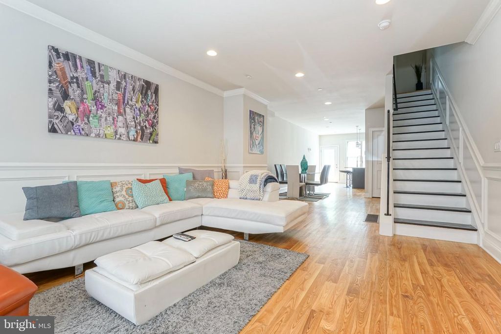 2332 ELLSWORTH ST, PHILADELPHIA, PA 19146 — exterior