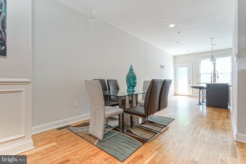 2332 ELLSWORTH ST, PHILADELPHIA, PA 19146 — photo 3