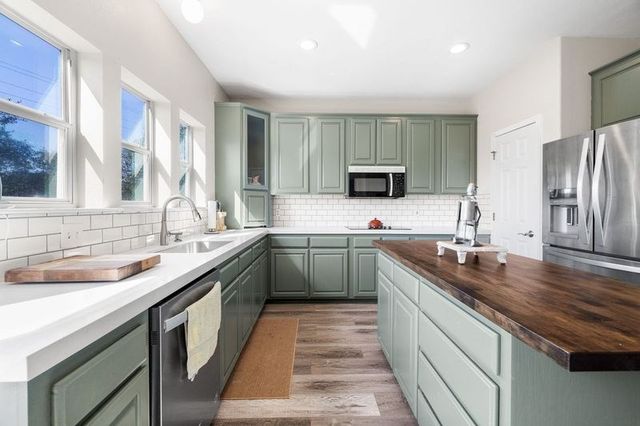 502 Lost Valley, Kerrville, TX 78028